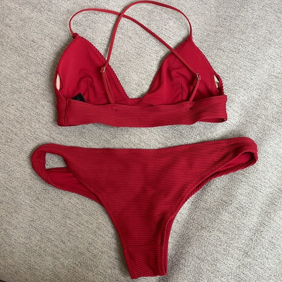 H&M Red Ribbed Bikini Set, size US 4, EUC - Picture 14 of 16